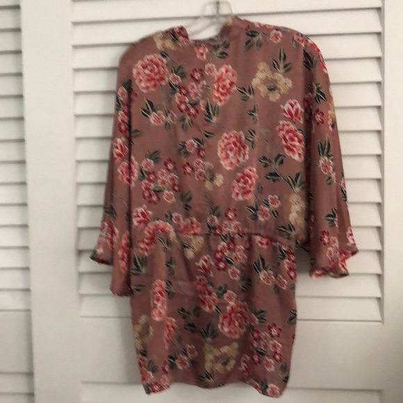 Cotton Candy LA Kimono  Mauve Top Size Medium NWT - Picture 7 of 8